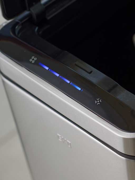 DELUXE PHANTOM(デラックスファントム)センサー式 自動開閉 ゴミ箱 45L シルバー<ラッピング対象外>