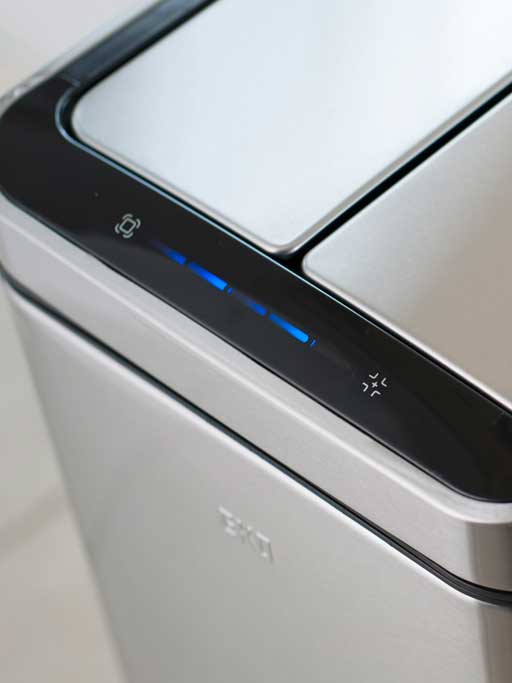 DELUXE PHANTOM(デラックスファントム)センサー式 自動開閉 ゴミ箱 45L シルバー<ラッピング対象外>