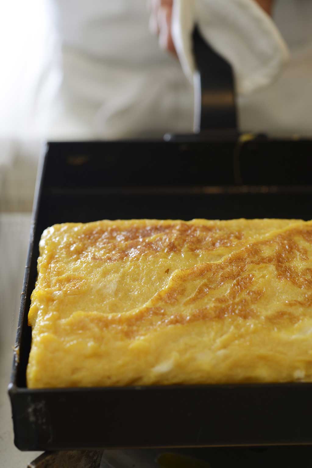 la base(ラバーゼ)鉄フライパン 玉子焼き器 18×18cm 日本製