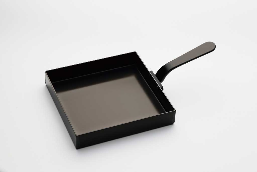 la base(ラバーゼ)鉄フライパン 玉子焼き器 18×18cm 日本製