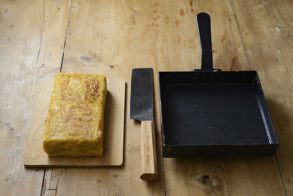la base(ラバーゼ)鉄フライパン 玉子焼き器 18×18cm 日本製