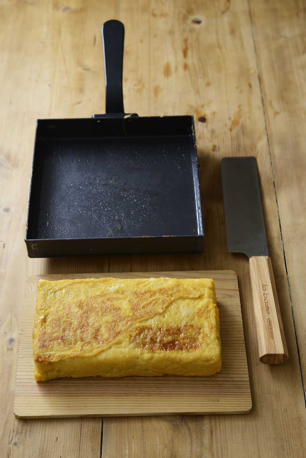 la base(ラバーゼ)鉄フライパン 玉子焼き器 18×18cm 日本製