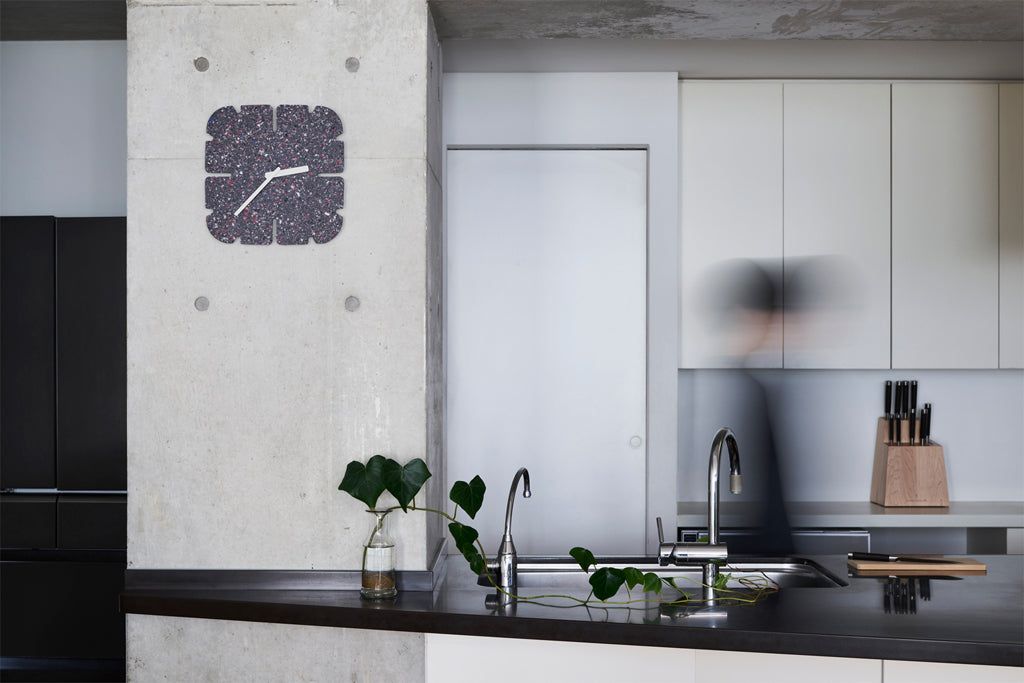 Lemnos PANECO CLOCK STONE(パネコ クロック ストーン)ミドル スリット四角 掛け時計 HIL22-11B MID