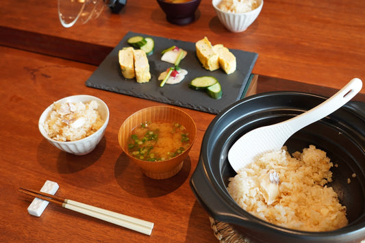 HARIOの「フタがガラスのご飯釜」で、ふたばのおだしの「鯛めし炊き込みご飯の素」を炊いてみた
