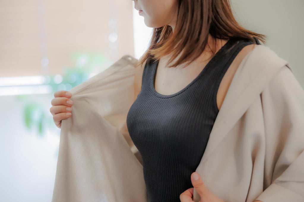 【 数量限定＊限定カラー】天衣無縫 草木の刻 オーガニックコットンでつくった リブカップ付きタンクトップ《 フリーサイズ 》五倍子（ブラック） 日本製