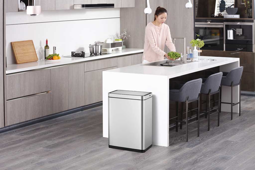 E-TOUCH ELECTRIC TOUCH BIN イータッチエレクトリック タッチビン センサー式 自動開閉 ゴミ箱 シルバー 45L