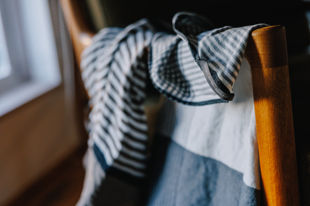 Georg Jensen Damask（ジョージ ジェンセン ダマスク）TEA TOWEL ABILD（ティータオル アビルド）キッチンタオル  大判 50×80cm