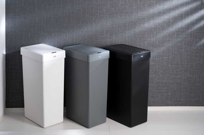 X-Wing Lite SENSOR BIN（エックスウイング ライト センサービン）センサー式 自動開閉 ゴミ箱 スリムタイプ 30L 全3色
