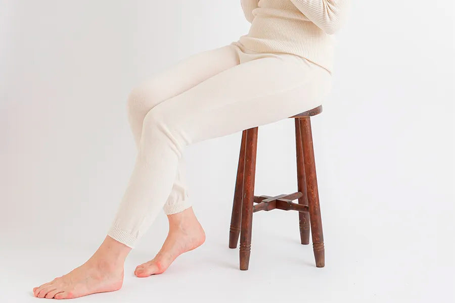 天衣無縫 シルクコットン 縫い目のないロングニットパンツ《 M～L 》生成り 日本製