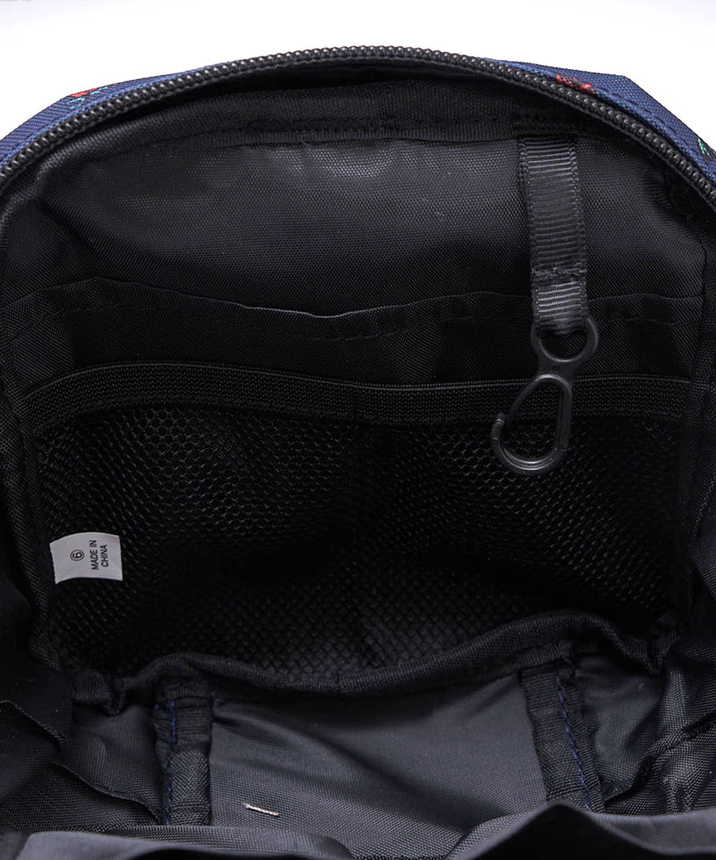 KiU（キウ）ウォーターリペレントスクエアポーチ K543 – 佐藤商会