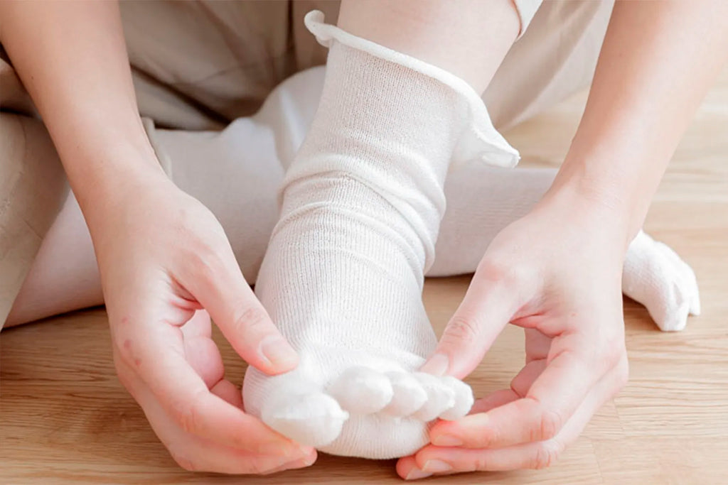 天衣無縫 重ね履き用 シルク5本指ソックス 日本製