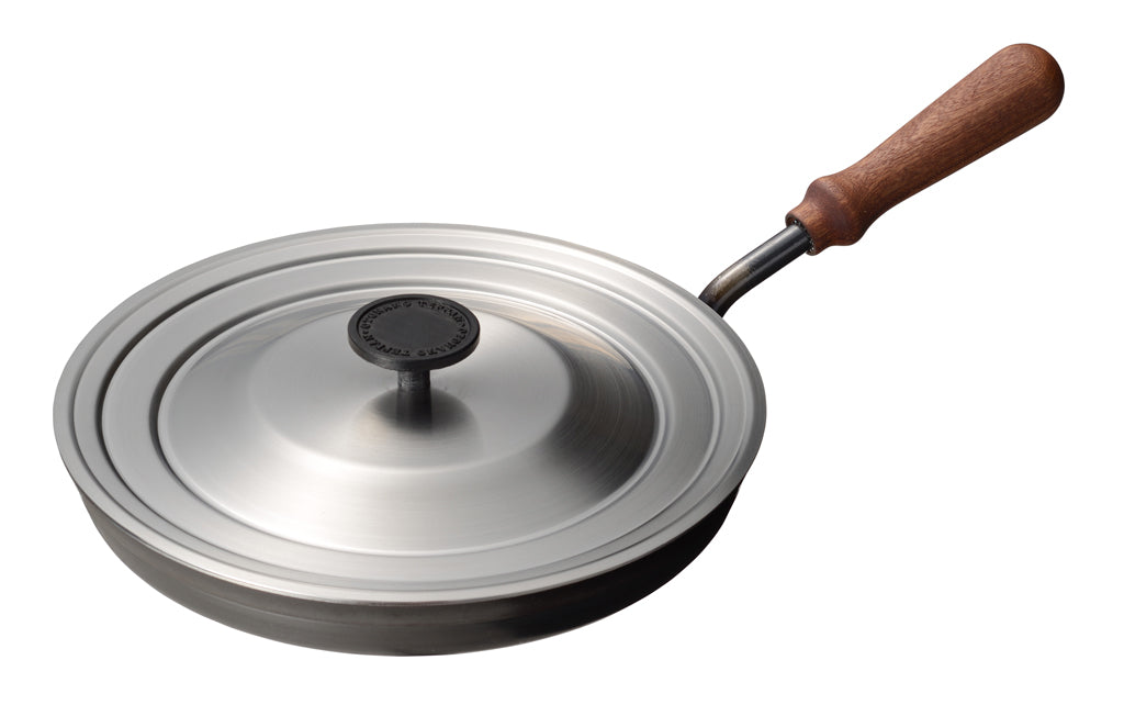 AUX（オークス）フライパン 26cm 蓋付き  [大人の鉄板]  日本製 IH対応 レシピ付き