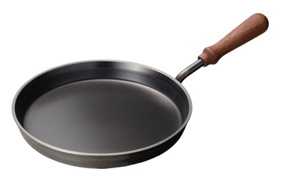 AUX（オークス）フライパン 26cm 蓋付き  [大人の鉄板]  日本製 IH対応 レシピ付き
