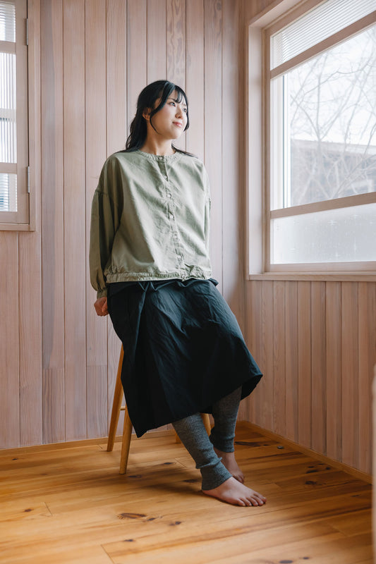 SUN VALLEY（サンバレー）オックス 2WAYブラウス ＜Mサイズ＞ ホワイト/ソフトカーキ 日本製品染 SK2030265