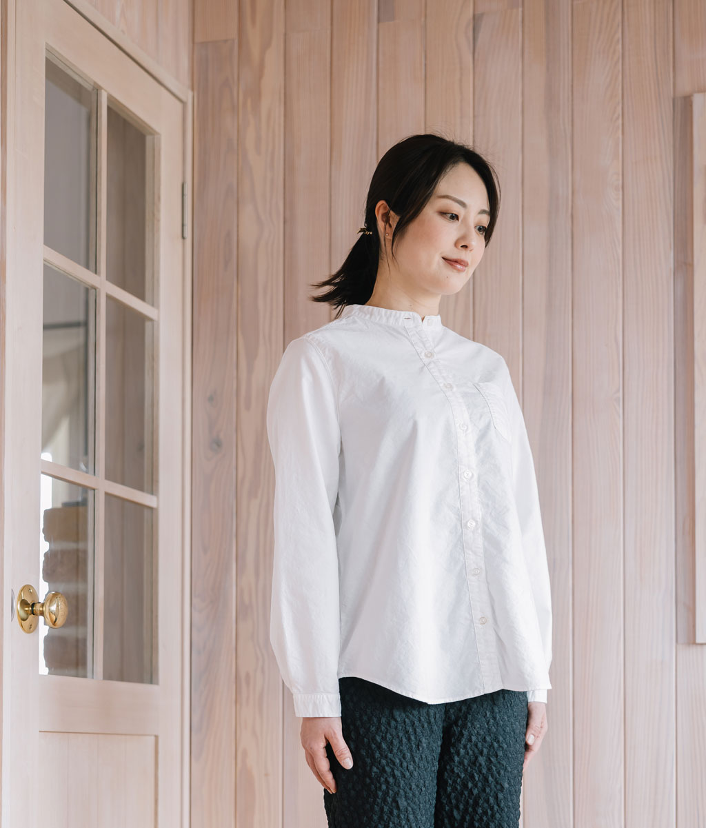 SUN VALLEY（サンバレー）オックス スタンドカラーシャツ ＜Mサイズ / Lサイズ＞ ホワイト/ネイビー 日本製品染 SKT005000
