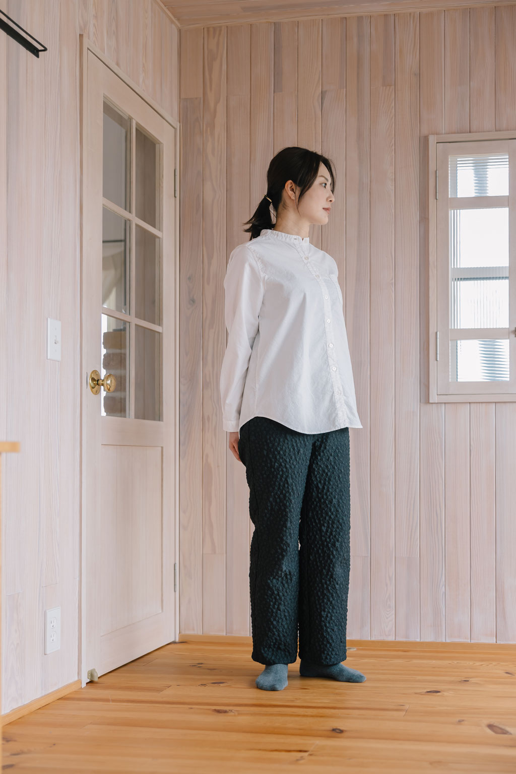 SUN VALLEY（サンバレー）オックス スタンドカラーシャツ ＜Mサイズ / Lサイズ＞ ホワイト/ネイビー 日本製品染 SKT005000