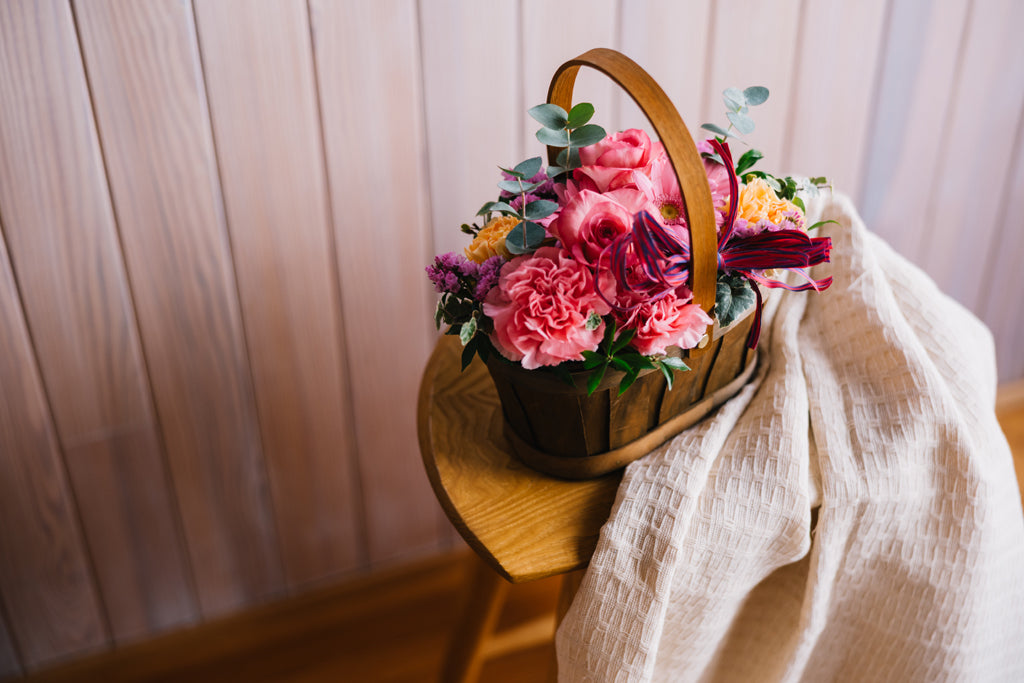 予約商品 】Mother's Day - 母の日 フラワーアレンジメント ＜生花