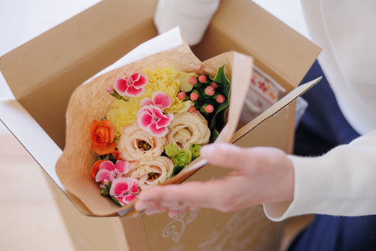 【 お花の定期便 】季節のお花のサブスク  《 花束 小 》  / 毎月１回 季節のお花が届く