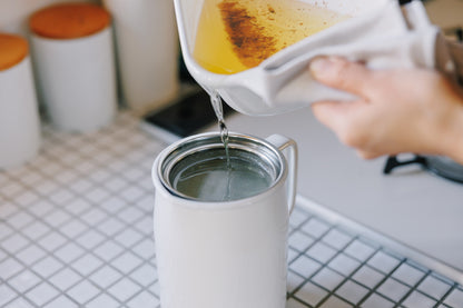 FUJIHORO（富士ホーロー）フィルトプラス オイルポット 0.8L 活性炭カートリッジ1個付き ホワイト