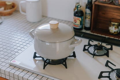 FUJIHORO（富士ホーロー）せいろ付き（1段） ホーロー鍋 18cm ホワイト/グレージュ