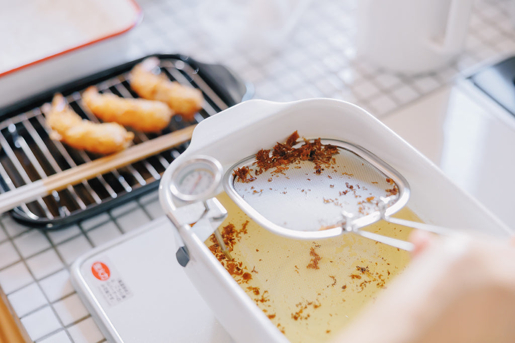 FUJIHORO（富士ホーロー）IH対応 角型天ぷら鍋ワイド フライヤーネット付き ホワイト