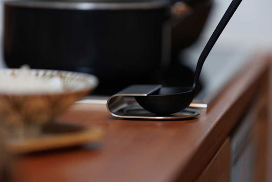 EAトCO（イイトコ） Oki ladle stand オキ / レードルスタンド 日本製