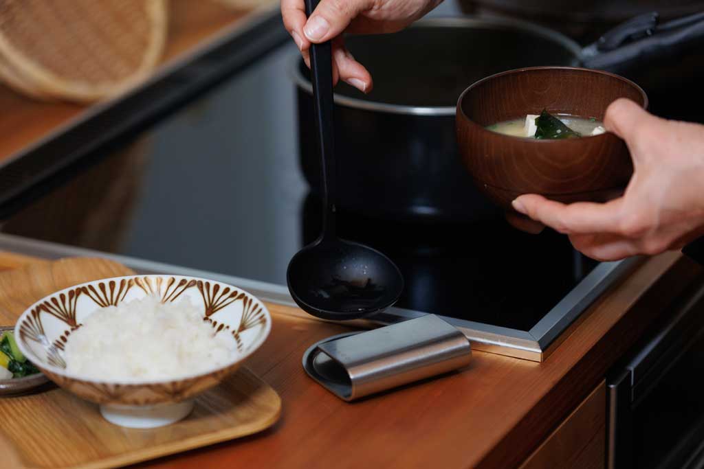EAトCO（イイトコ） Oki ladle stand オキ / レードルスタンド 日本製