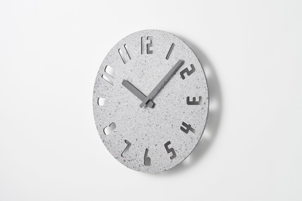 Lemnos PANECO CLOCK SAND（パネコ クロック サンド）ライトグレー 掛け時計  HIL22-10 LGY