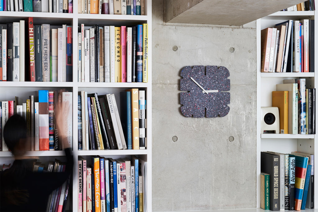 Lemnos PANECO CLOCK STONE（パネコ クロック ストーン）ミドル スリット四角 掛け時計  HIL22-11B MID