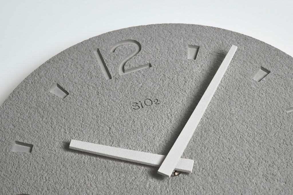 Lemnos 珪藻土の時計（掻き落とし） グレー 掛け時計 NY21-03 GY