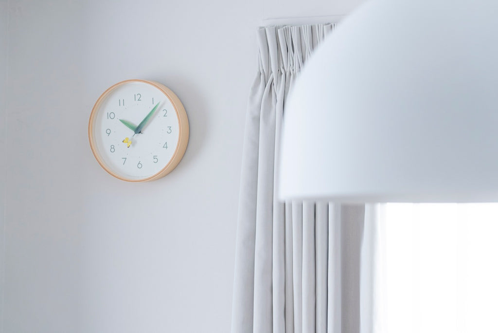 Lemnos とまり木の時計 モンキチョウ 掛け時計  SUR18-16 MONKI