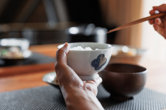 柳 宗理 / 柳 和食器シリーズ 飯碗 【古白磁 染付紋・渦】